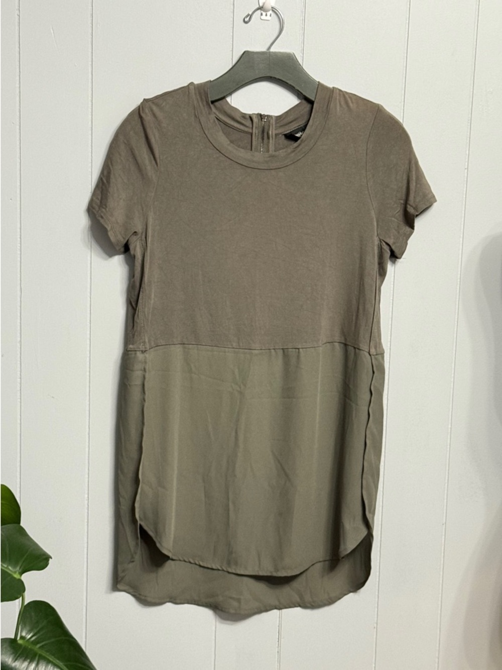 Mossimo Supply Co. Two-Tone Olive Short Sleeve Layered Tee